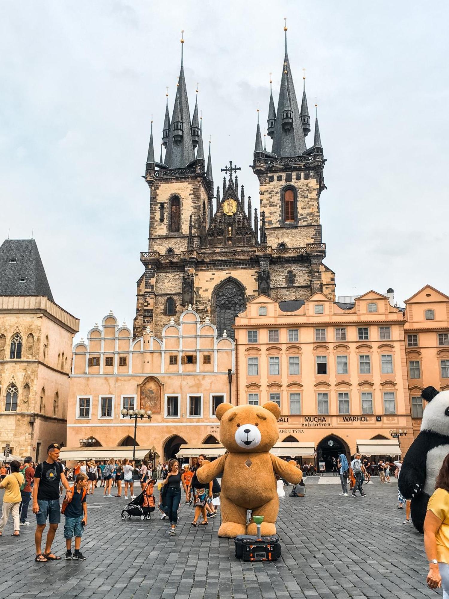 Cozy Homestay At Prague Main Station ภายนอก รูปภาพ