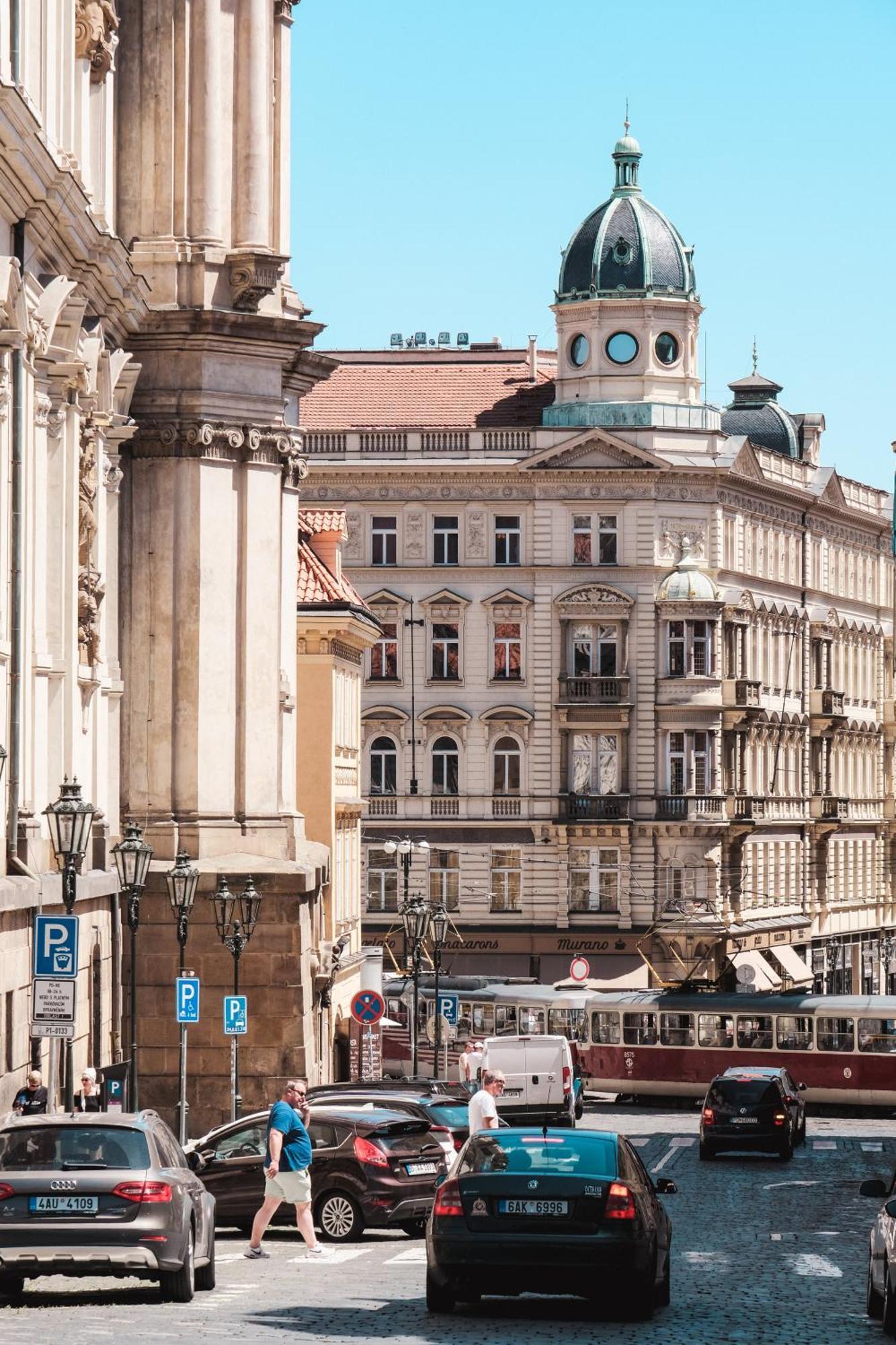 Cozy Homestay At Prague Main Station ภายนอก รูปภาพ