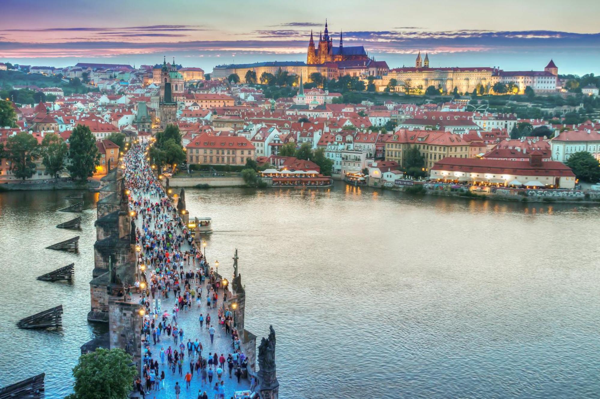 Cozy Homestay At Prague Main Station ภายนอก รูปภาพ